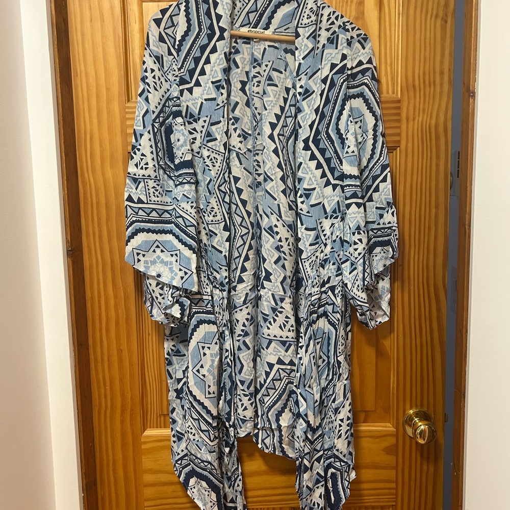 Rip curl 💙 Geometric Patterned Kimono